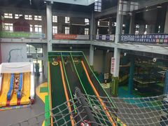 -蒙特利亲子乐园