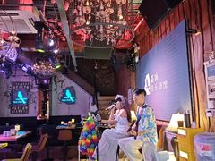 -喜鹊音乐酒馆(西街店)