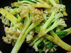 -顶顶香煎饼家常菜(金花南路店)