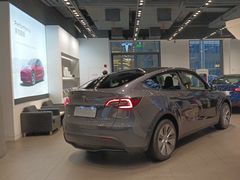 -TESLA 特斯拉(上海太古汇体验店)