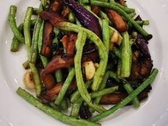 紫苏豆角炒茄子-海宝酒家(中山四路店)
