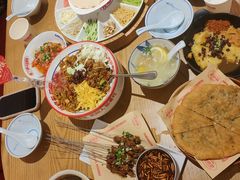 -怪噜范·老贵阳街头名小吃(数博万达店)
