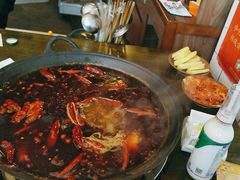 -黄潇洒老火锅(九眼桥宏济巷店)