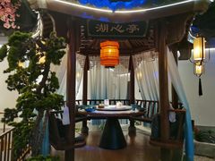 -荷塘秋月·本帮江浙菜(国权路店)