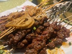 -顶峰夜宴·龙虾烧烤大排档(九江学院店)