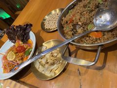 -老滇山寨•云南特色菜•地方菜•民族风情歌舞表演(金碧店)