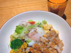 -POKEE VIA&Brunch·维娅(重庆来福士店)