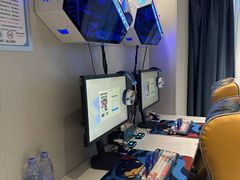 -荷逸唐电竞酒店(上海惠南地铁站店)