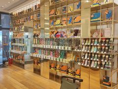-VENCHI 闻绮(上海佛罗伦萨小镇店)