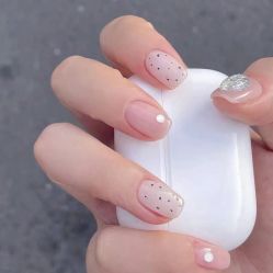 -悦指间美甲美睫