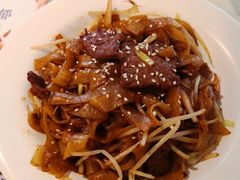 -新大咀港式茶餐厅(宝山万达店)