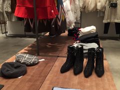 -URBAN REVIVO(西安Momopark店)