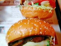 -The Habit Burger Grill 哈比特汉堡(复兴soho店)