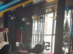 -屋有岛沉浸游戏旗舰店(中山公园店)