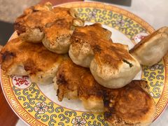 西葫芦羊肉锅贴-鸿宾楼(展览馆路店)