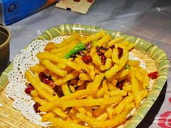 -肥肥虾庄·金牌油焖大虾(沙湖店)