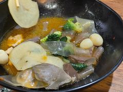 -万记麻辣烫国展总店