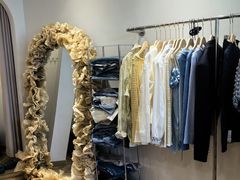 -眷顾自助服装工作室(中南金石国际广场A座店)