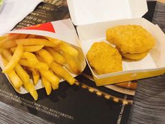 -麦当劳(民盈·国贸城店)