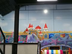 -嘿哟动霸CHUA·新潮玩运动娱乐中心·蹦床滑冰团建乐园