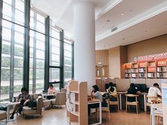 -广州市白云区图书馆