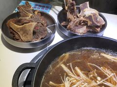 -运气牛自助酱大骨火锅(南京东路店)