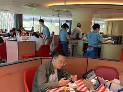 -西贝(东方路店)