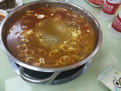 -荣吉招牌自助骨头锅(顾乡店)