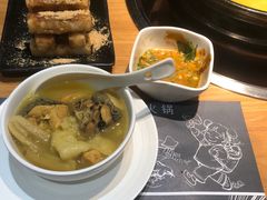 -一朵菌·野生菌探索家火锅(南亚店)