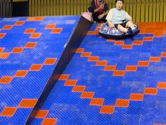 -爱蹦iBOON蹦床运动馆(江汉店)