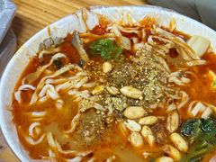 -二钢串叔麻辣烫(华龙大厦店)