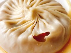 陈士荣蟹黄汤包-鸿运酒楼