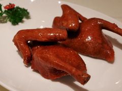 玻璃脆皮乳鸽-利苑酒家(金宝店)
