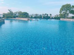 -上海滴水湖皇冠假日酒店