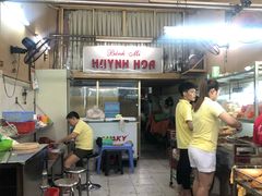 -Bánh Mì Huynh Hoa