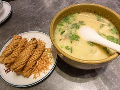 老济南甜沫-闫府私房菜·百年鲁菜(恒隆店)