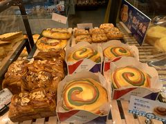 -琳琅烘焙蛋糕店(丽城店)