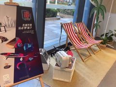 -TESLA 特斯拉(上海太古汇体验店)