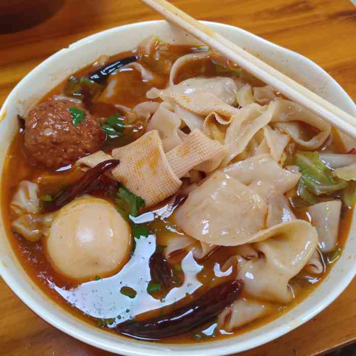 鹿盟板面-"新开的一家板面店,就在八大街西区原鱼头泡.