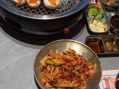 -草家酱蟹炭火烤肉店(珲春南路一店)