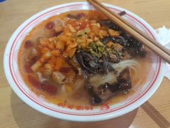 -杨婆鱼粉(骆仙路店)