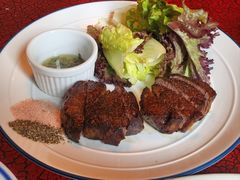 -羽深肉铺 Steak & Wine