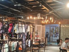 -宇不同照相馆(万嘉广场店)