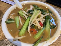 -牛八宝桂林米粉(八里庄店)