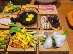 -云海肴·汽锅鸡·云南菜(天山百盛优客店)