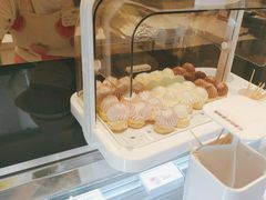 奶油草莓蛋糕-花花卷卷·鲜食蛋糕(静安久光百货店)