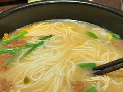 -银米·云南传统过桥米线(双廊黑金冠店)