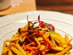 黄油炒菌菇-山葵家·创意料理(宁波来福士店)