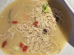 -桂满陇·蟹黄小笼汤包(环球港店)