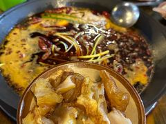 -黄潇洒老火锅(九眼桥宏济巷店)